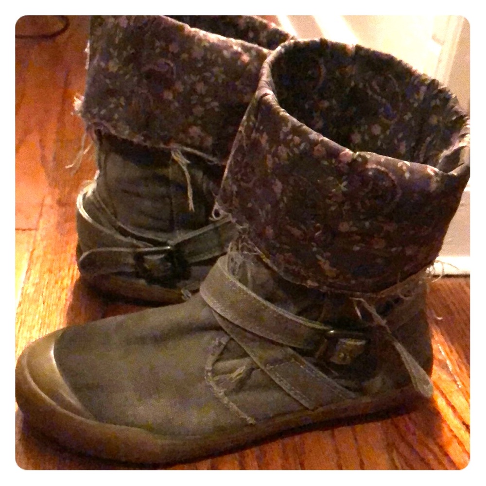 Foldable Boots - image 1